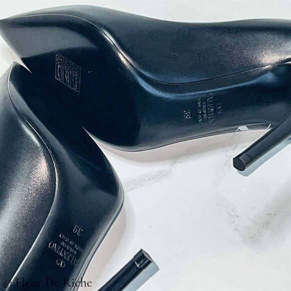 $795 Valentino Garavani 'VLTN' Pointy Toe Pumps Black EU 39 US 9 - Picture 6 of 6